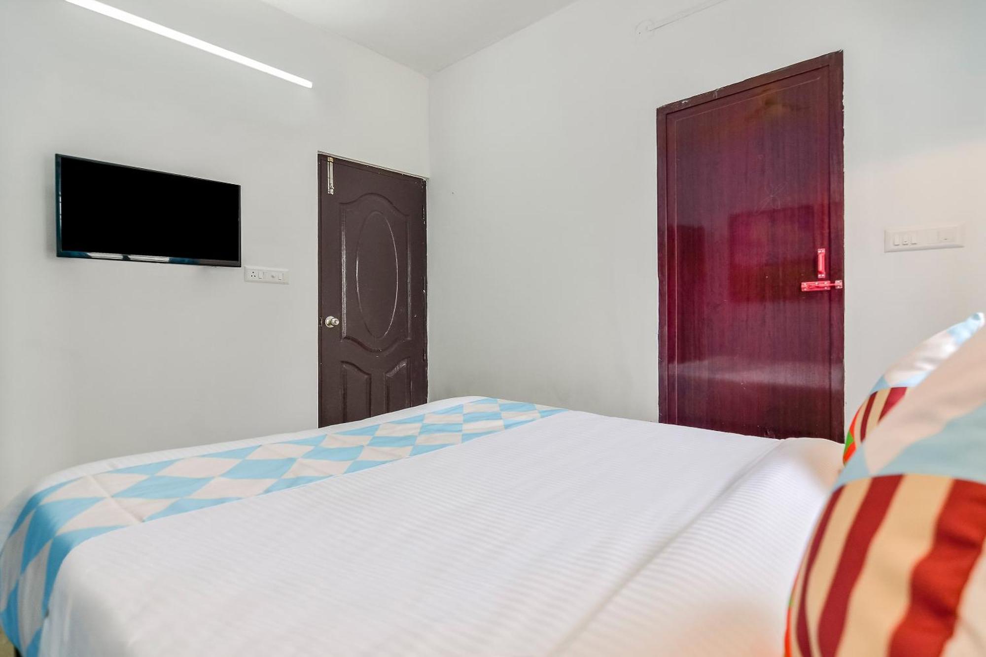 Hotel O Pop Tavern Thiruvananthapuram ภายนอก รูปภาพ