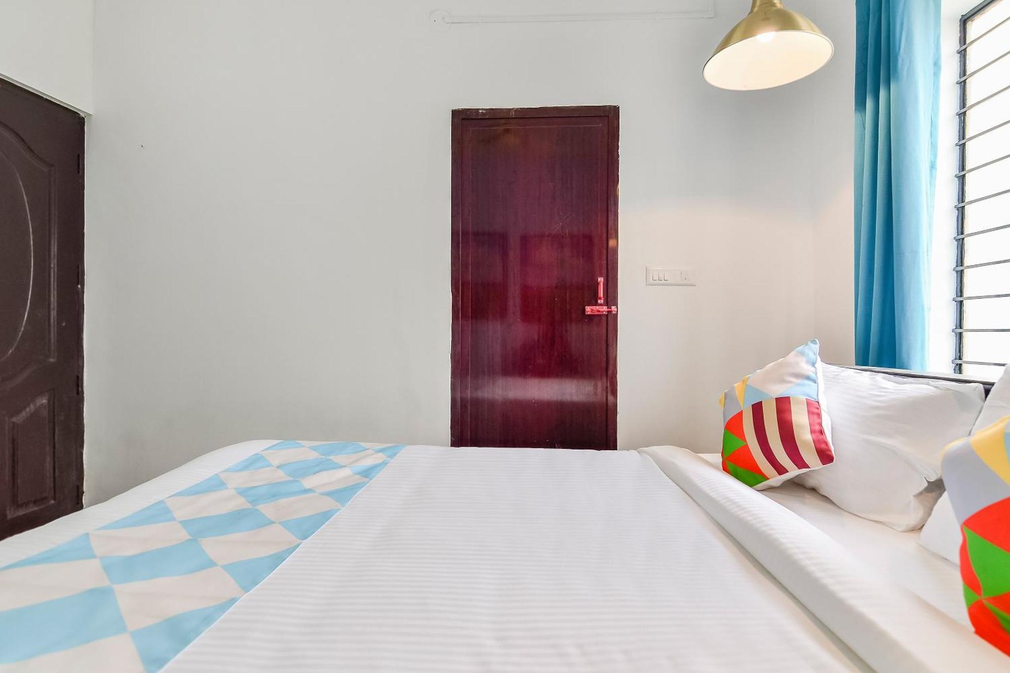 Hotel O Pop Tavern Thiruvananthapuram ภายนอก รูปภาพ